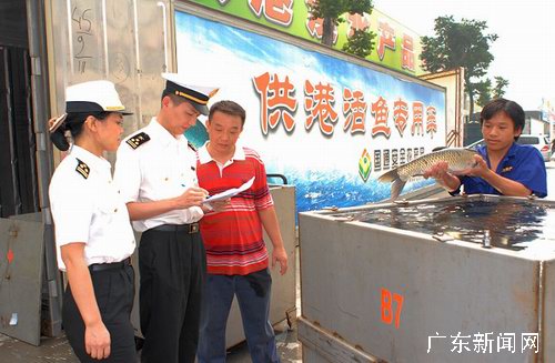 鲜活海鲜运输_鲜活海鲜图片大全_海鲜超市门头图片(2)